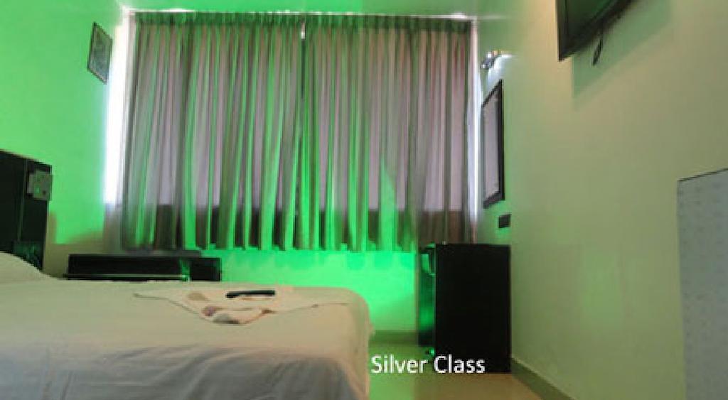 Hotel T.A.P. Gold Crest Bangalore Cameră foto
