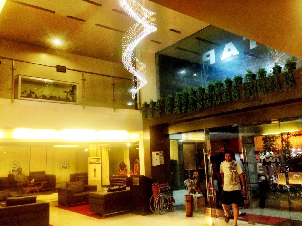 Hotel T.A.P. Gold Crest Bangalore Exterior foto