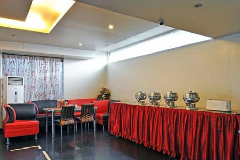 Hotel T.A.P. Gold Crest Bangalore Exterior foto